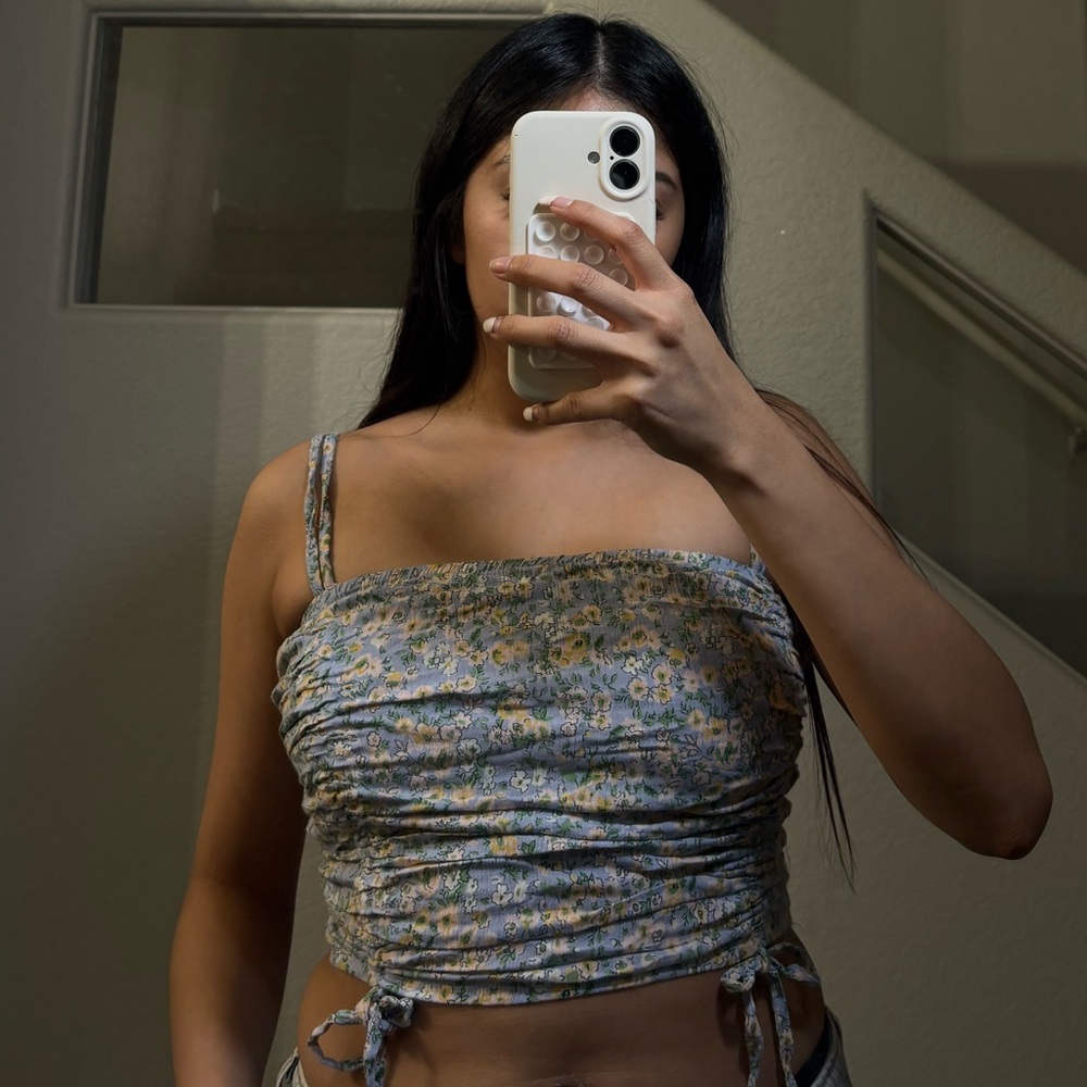 Dizzy Blue Floral Ruched Top